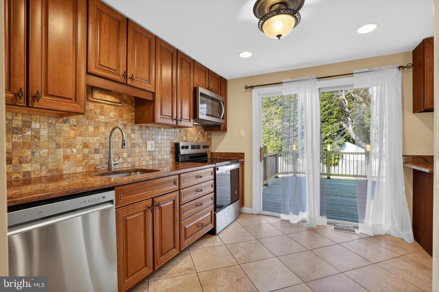 12608 LITTLE STONES LN, HERNDON, Virginia 20170, 4 Bedrooms Bedrooms, 14 Rooms Rooms,3 BathroomsBathrooms,Residential,For sale,12608 LITTLE STONES LN,VAFX2283244 MLS # VAFX2283244 12608 LITTLE STONES LN, HERNDON, Virginia 20170, 4 Bedrooms Bedrooms, 14 Rooms Rooms,3 BathroomsBathrooms,Residential,For sale,12608 LITTLE STONES LN,VAFX2283244 MLS # VAFX2283244