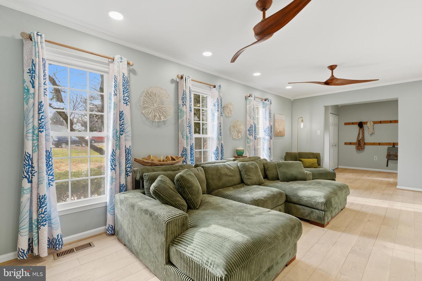 12402 MELMARK CT, RESTON, Virginia 20191, 4 Bedrooms Bedrooms, ,2 BathroomsBathrooms,Residential,For sale,12402 MELMARK CT,VAFX2283288 MLS # VAFX2283288