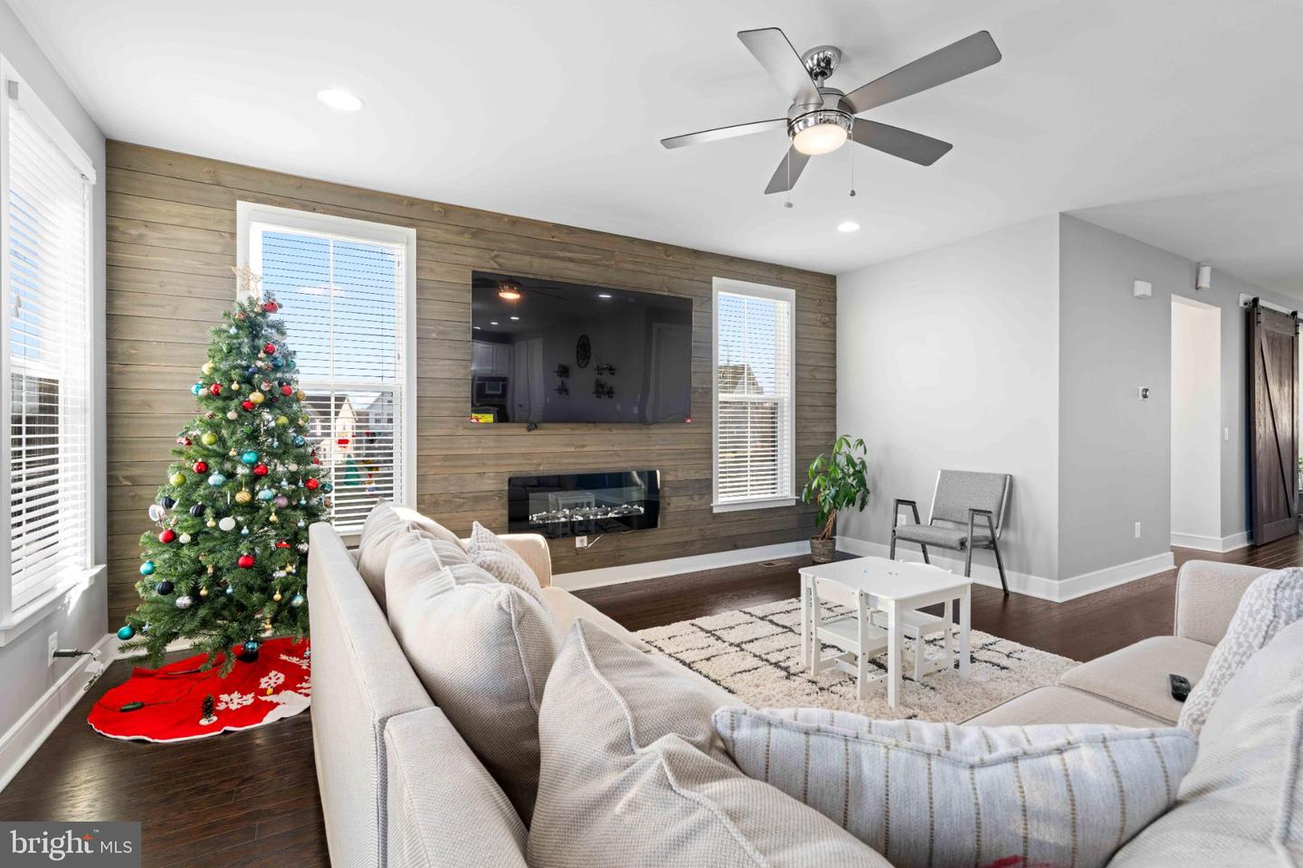 25528 WOODBINE FARM DR, CHANTILLY, Virginia 20152, 5 Bedrooms Bedrooms, 19 Rooms Rooms,4 BathroomsBathrooms,Residential,For sale,25528 WOODBINE FARM DR,VALO2113160 MLS # VALO2113160