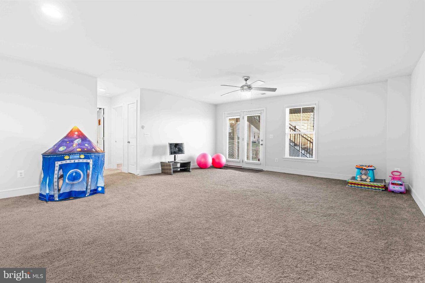 25528 WOODBINE FARM DR, CHANTILLY, Virginia 20152, 5 Bedrooms Bedrooms, 19 Rooms Rooms,4 BathroomsBathrooms,Residential,For sale,25528 WOODBINE FARM DR,VALO2113160 MLS # VALO2113160