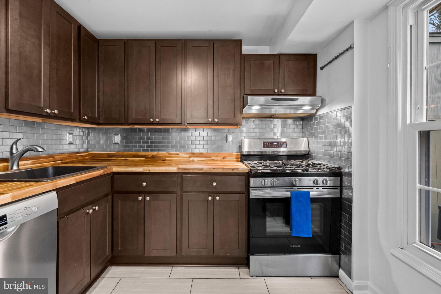 4339 BIRCHLAKE CT, ALEXANDRIA, Virginia 22309, 4 Bedrooms Bedrooms, ,2 BathroomsBathrooms,Residential,For sale,4339 BIRCHLAKE CT,VAFX2283880 MLS # VAFX2283880