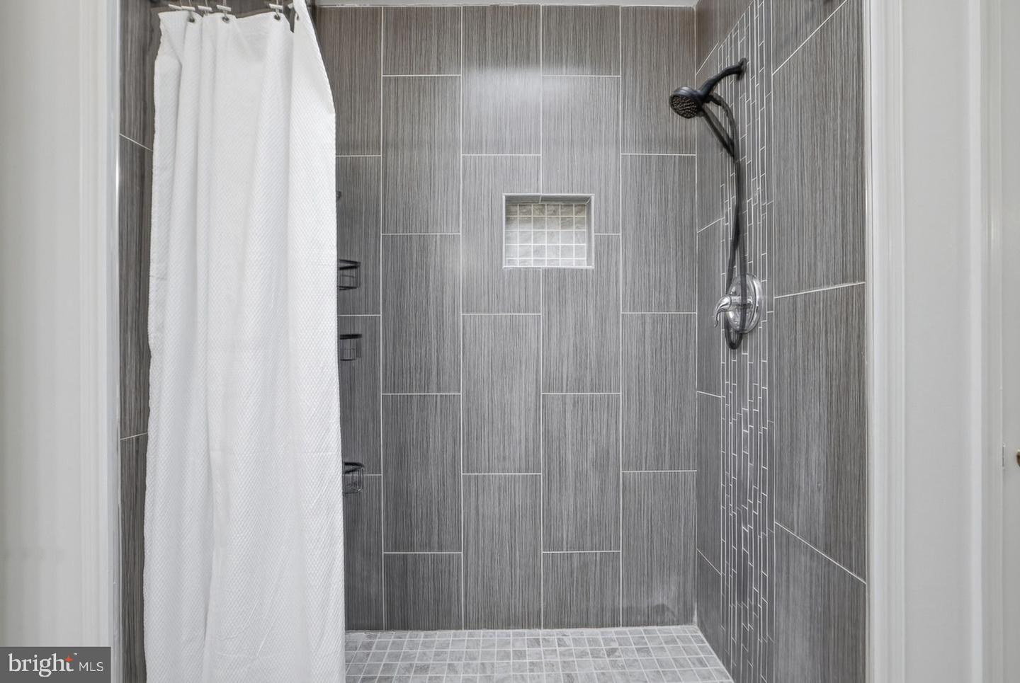 12675 LANDVIEW DR, MANASSAS, Virginia 20112, 4 Bedrooms Bedrooms, ,2 BathroomsBathrooms,Residential,For sale,12675 LANDVIEW DR,VAPW2109900 MLS # VAPW2109900 12675 LANDVIEW DR, MANASSAS, Virginia 20112, 4 Bedrooms Bedrooms, ,2 BathroomsBathrooms,Residential,For sale,12675 LANDVIEW DR,VAPW2109900 MLS # VAPW2109900