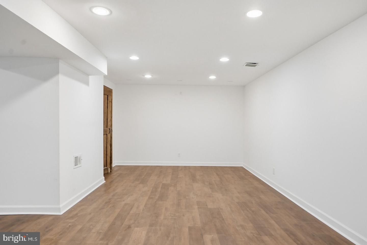 12675 LANDVIEW DR, MANASSAS, Virginia 20112, 4 Bedrooms Bedrooms, ,2 BathroomsBathrooms,Residential,For sale,12675 LANDVIEW DR,VAPW2109900 MLS # VAPW2109900 12675 LANDVIEW DR, MANASSAS, Virginia 20112, 4 Bedrooms Bedrooms, ,2 BathroomsBathrooms,Residential,For sale,12675 LANDVIEW DR,VAPW2109900 MLS # VAPW2109900