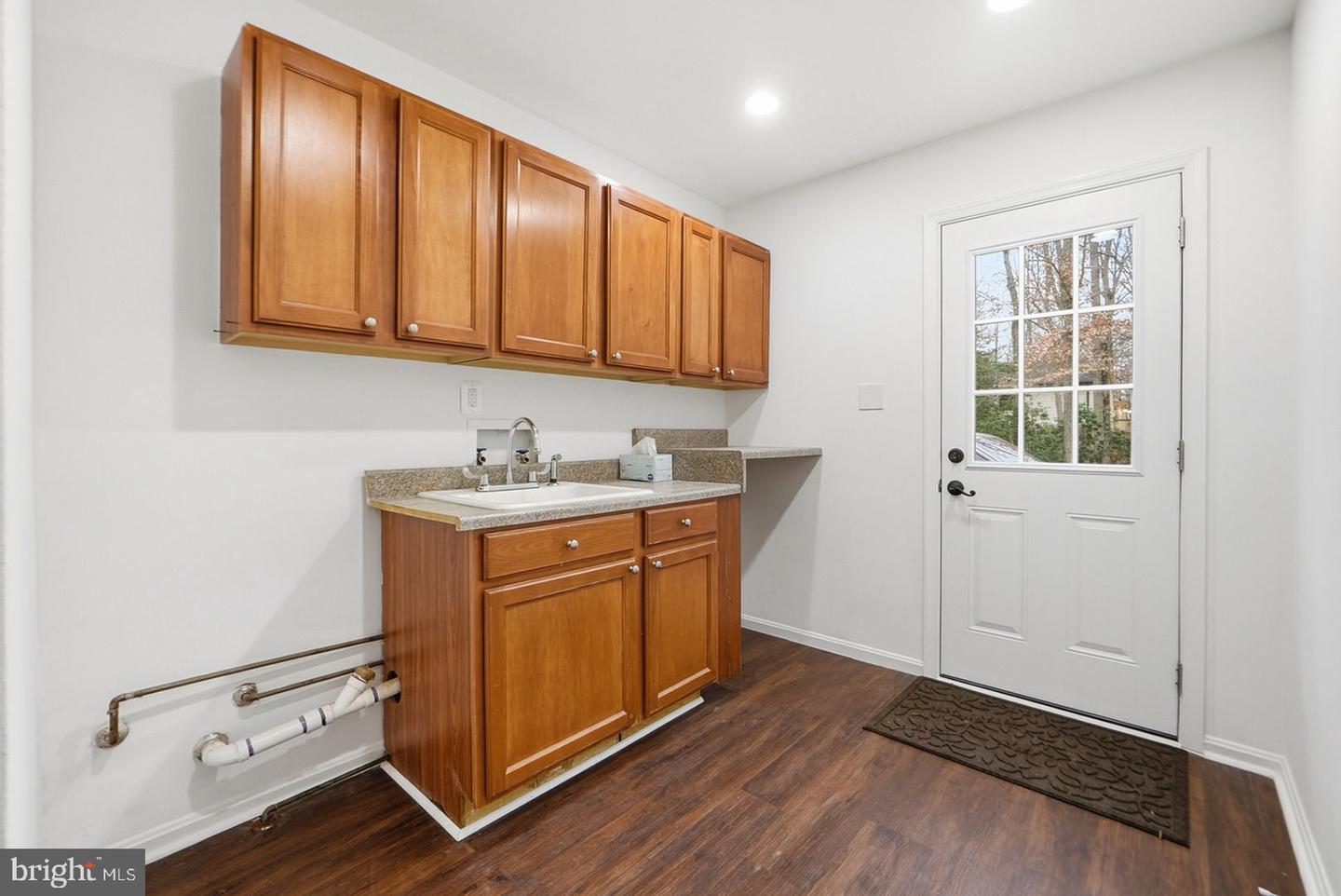 12675 LANDVIEW DR, MANASSAS, Virginia 20112, 4 Bedrooms Bedrooms, ,2 BathroomsBathrooms,Residential,For sale,12675 LANDVIEW DR,VAPW2109900 MLS # VAPW2109900 12675 LANDVIEW DR, MANASSAS, Virginia 20112, 4 Bedrooms Bedrooms, ,2 BathroomsBathrooms,Residential,For sale,12675 LANDVIEW DR,VAPW2109900 MLS # VAPW2109900