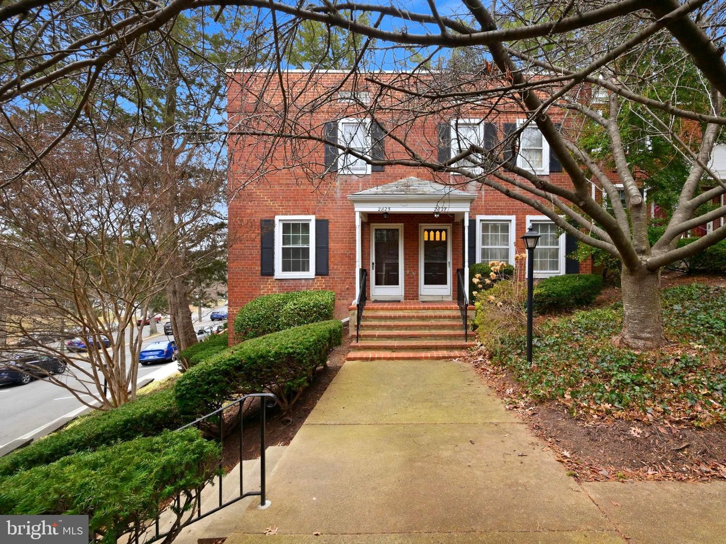 2825 S COLUMBUS ST, ARLINGTON, Virginia 22206, 2 Bedrooms Bedrooms, ,2 BathroomsBathrooms,Residential,For sale,2825 S COLUMBUS ST,VAAR2067356 MLS # VAAR2067356 2825 S COLUMBUS ST, ARLINGTON, Virginia 22206, 2 Bedrooms Bedrooms, ,2 BathroomsBathrooms,Residential,For sale,2825 S COLUMBUS ST,VAAR2067356 MLS # VAAR2067356