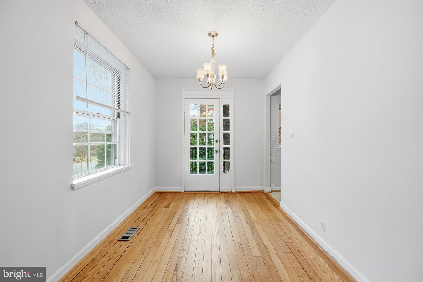 2825 S COLUMBUS ST, ARLINGTON, Virginia 22206, 2 Bedrooms Bedrooms, ,2 BathroomsBathrooms,Residential,For sale,2825 S COLUMBUS ST,VAAR2067356 MLS # VAAR2067356 2825 S COLUMBUS ST, ARLINGTON, Virginia 22206, 2 Bedrooms Bedrooms, ,2 BathroomsBathrooms,Residential,For sale,2825 S COLUMBUS ST,VAAR2067356 MLS # VAAR2067356