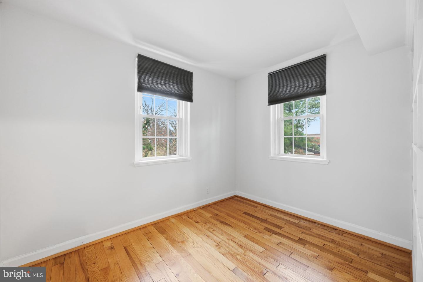 2825 S COLUMBUS ST, ARLINGTON, Virginia 22206, 2 Bedrooms Bedrooms, ,2 BathroomsBathrooms,Residential,For sale,2825 S COLUMBUS ST,VAAR2067356 MLS # VAAR2067356 2825 S COLUMBUS ST, ARLINGTON, Virginia 22206, 2 Bedrooms Bedrooms, ,2 BathroomsBathrooms,Residential,For sale,2825 S COLUMBUS ST,VAAR2067356 MLS # VAAR2067356