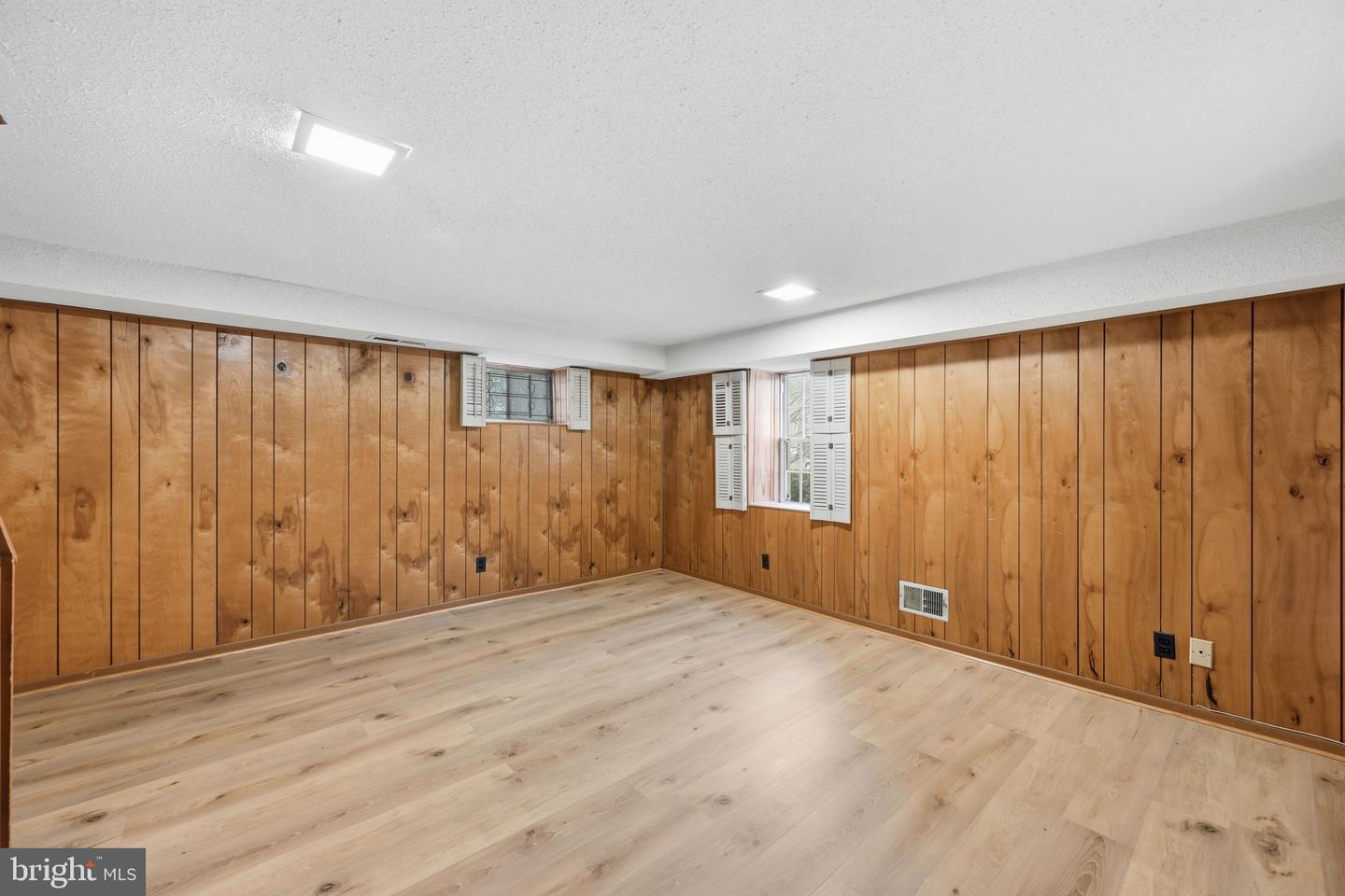 2825 S COLUMBUS ST, ARLINGTON, Virginia 22206, 2 Bedrooms Bedrooms, ,2 BathroomsBathrooms,Residential,For sale,2825 S COLUMBUS ST,VAAR2067356 MLS # VAAR2067356 2825 S COLUMBUS ST, ARLINGTON, Virginia 22206, 2 Bedrooms Bedrooms, ,2 BathroomsBathrooms,Residential,For sale,2825 S COLUMBUS ST,VAAR2067356 MLS # VAAR2067356