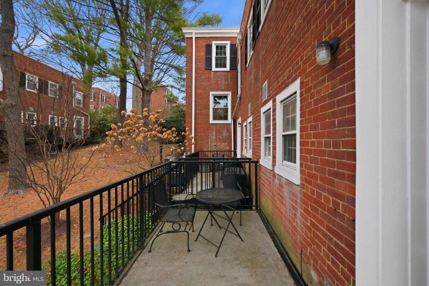 2825 S COLUMBUS ST, ARLINGTON, Virginia 22206, 2 Bedrooms Bedrooms, ,2 BathroomsBathrooms,Residential,For sale,2825 S COLUMBUS ST,VAAR2067356 MLS # VAAR2067356 2825 S COLUMBUS ST, ARLINGTON, Virginia 22206, 2 Bedrooms Bedrooms, ,2 BathroomsBathrooms,Residential,For sale,2825 S COLUMBUS ST,VAAR2067356 MLS # VAAR2067356