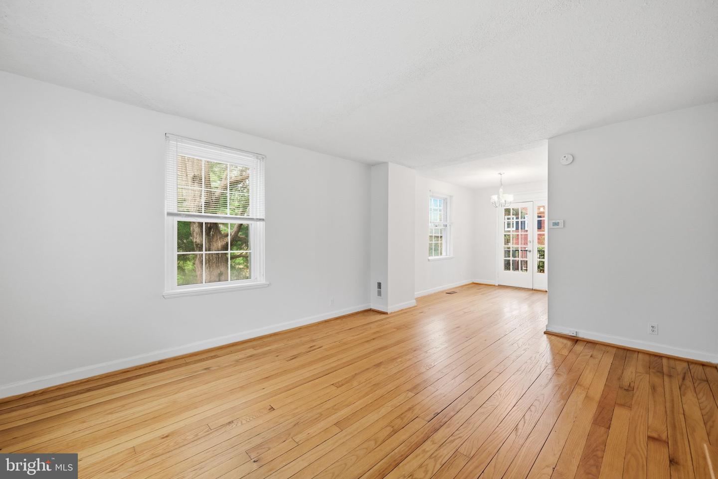 2825 S COLUMBUS ST, ARLINGTON, Virginia 22206, 2 Bedrooms Bedrooms, ,2 BathroomsBathrooms,Residential,For sale,2825 S COLUMBUS ST,VAAR2067356 MLS # VAAR2067356 2825 S COLUMBUS ST, ARLINGTON, Virginia 22206, 2 Bedrooms Bedrooms, ,2 BathroomsBathrooms,Residential,For sale,2825 S COLUMBUS ST,VAAR2067356 MLS # VAAR2067356