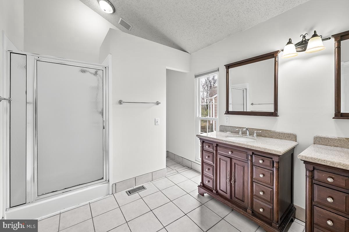 429 DEERPATH AVE SW, LEESBURG, Virginia 20175, 4 Bedrooms Bedrooms, ,3 BathroomsBathrooms,Residential,For sale,429 DEERPATH AVE SW,VALO2113420 MLS # VALO2113420 429 DEERPATH AVE SW, LEESBURG, Virginia 20175, 4 Bedrooms Bedrooms, ,3 BathroomsBathrooms,Residential,For sale,429 DEERPATH AVE SW,VALO2113420 MLS # VALO2113420