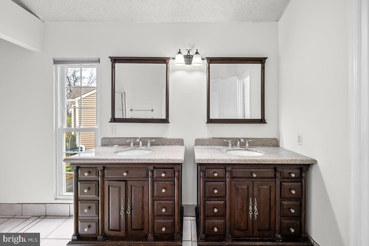 429 DEERPATH AVE SW, LEESBURG, Virginia 20175, 4 Bedrooms Bedrooms, ,3 BathroomsBathrooms,Residential,For sale,429 DEERPATH AVE SW,VALO2113420 MLS # VALO2113420 429 DEERPATH AVE SW, LEESBURG, Virginia 20175, 4 Bedrooms Bedrooms, ,3 BathroomsBathrooms,Residential,For sale,429 DEERPATH AVE SW,VALO2113420 MLS # VALO2113420