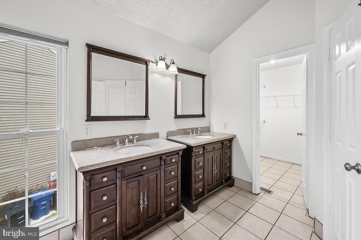 429 DEERPATH AVE SW, LEESBURG, Virginia 20175, 4 Bedrooms Bedrooms, ,3 BathroomsBathrooms,Residential,For sale,429 DEERPATH AVE SW,VALO2113420 MLS # VALO2113420 429 DEERPATH AVE SW, LEESBURG, Virginia 20175, 4 Bedrooms Bedrooms, ,3 BathroomsBathrooms,Residential,For sale,429 DEERPATH AVE SW,VALO2113420 MLS # VALO2113420