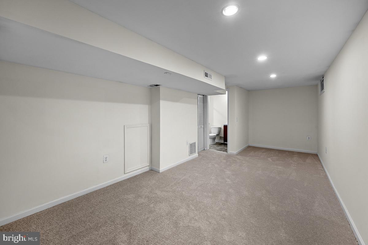 429 DEERPATH AVE SW, LEESBURG, Virginia 20175, 4 Bedrooms Bedrooms, ,3 BathroomsBathrooms,Residential,For sale,429 DEERPATH AVE SW,VALO2113420 MLS # VALO2113420 429 DEERPATH AVE SW, LEESBURG, Virginia 20175, 4 Bedrooms Bedrooms, ,3 BathroomsBathrooms,Residential,For sale,429 DEERPATH AVE SW,VALO2113420 MLS # VALO2113420