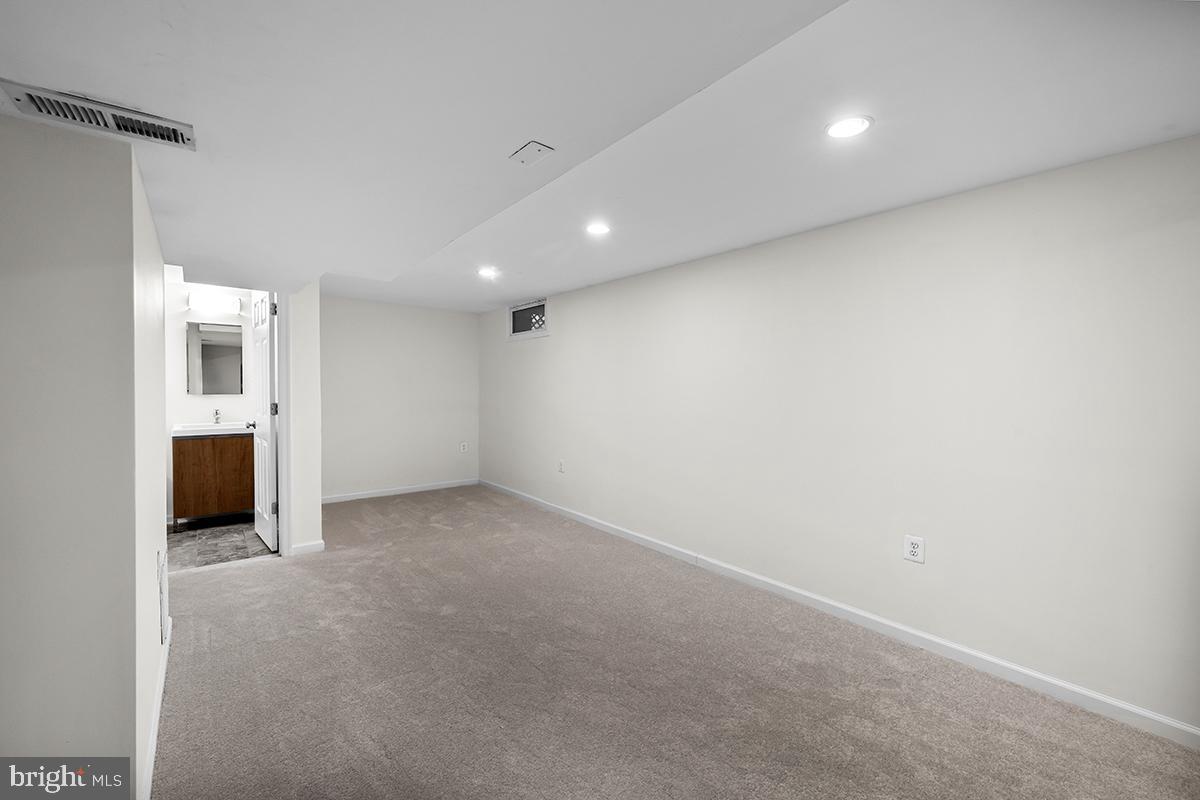 429 DEERPATH AVE SW, LEESBURG, Virginia 20175, 4 Bedrooms Bedrooms, ,3 BathroomsBathrooms,Residential,For sale,429 DEERPATH AVE SW,VALO2113420 MLS # VALO2113420 429 DEERPATH AVE SW, LEESBURG, Virginia 20175, 4 Bedrooms Bedrooms, ,3 BathroomsBathrooms,Residential,For sale,429 DEERPATH AVE SW,VALO2113420 MLS # VALO2113420