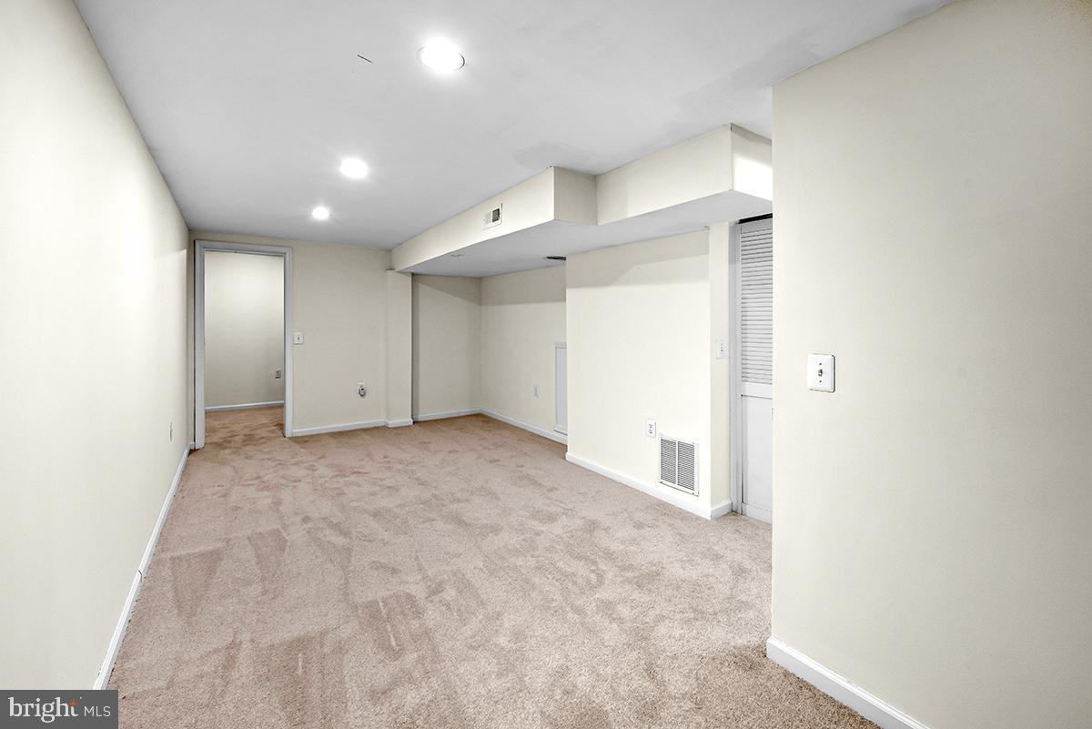 429 DEERPATH AVE SW, LEESBURG, Virginia 20175, 4 Bedrooms Bedrooms, ,3 BathroomsBathrooms,Residential,For sale,429 DEERPATH AVE SW,VALO2113420 MLS # VALO2113420 429 DEERPATH AVE SW, LEESBURG, Virginia 20175, 4 Bedrooms Bedrooms, ,3 BathroomsBathrooms,Residential,For sale,429 DEERPATH AVE SW,VALO2113420 MLS # VALO2113420