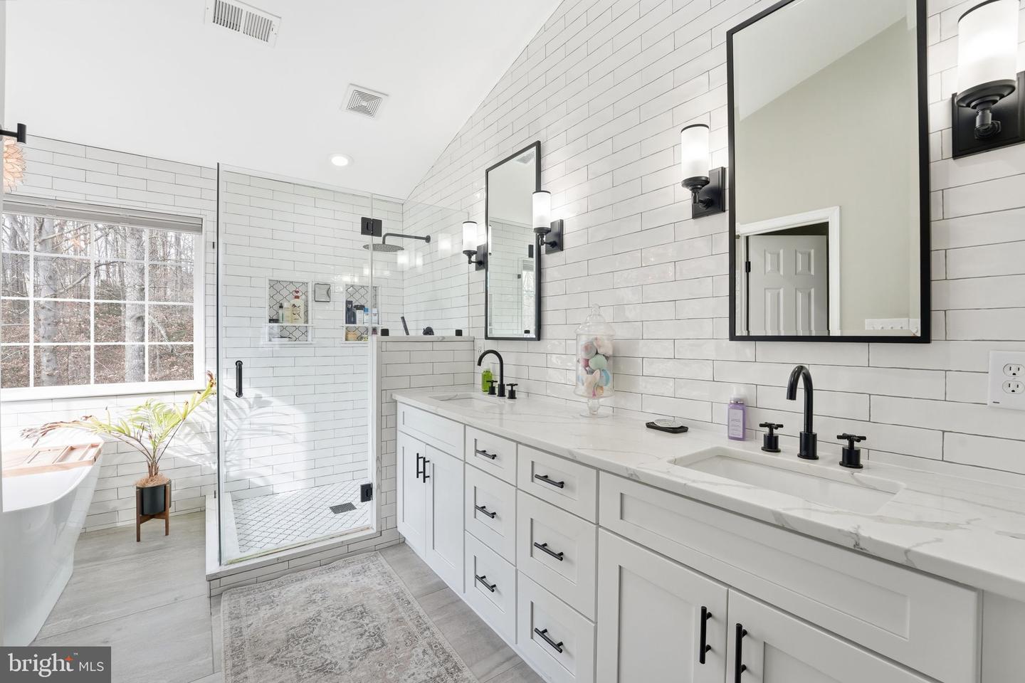 6049 PERSINGER HOUSE CT, MANASSAS, Virginia 20112, 4 Bedrooms Bedrooms, ,3 BathroomsBathrooms,Residential,For sale,6049 PERSINGER HOUSE CT,VAPW2110038 MLS # VAPW2110038