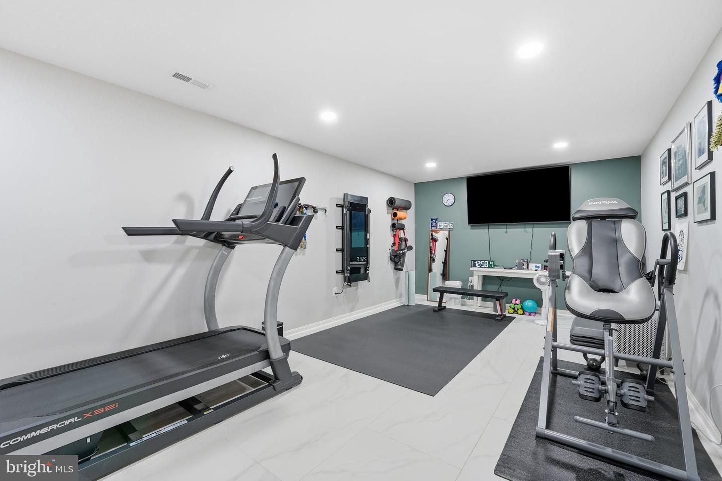 6049 PERSINGER HOUSE CT, MANASSAS, Virginia 20112, 4 Bedrooms Bedrooms, ,3 BathroomsBathrooms,Residential,For sale,6049 PERSINGER HOUSE CT,VAPW2110038 MLS # VAPW2110038