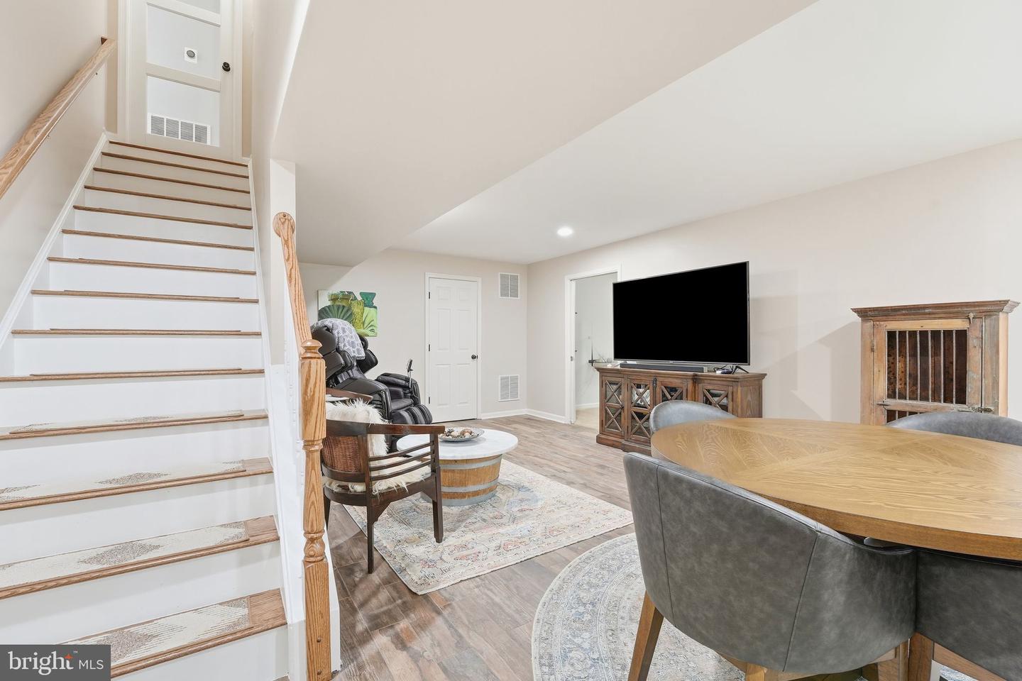 6049 PERSINGER HOUSE CT, MANASSAS, Virginia 20112, 4 Bedrooms Bedrooms, ,3 BathroomsBathrooms,Residential,For sale,6049 PERSINGER HOUSE CT,VAPW2110038 MLS # VAPW2110038