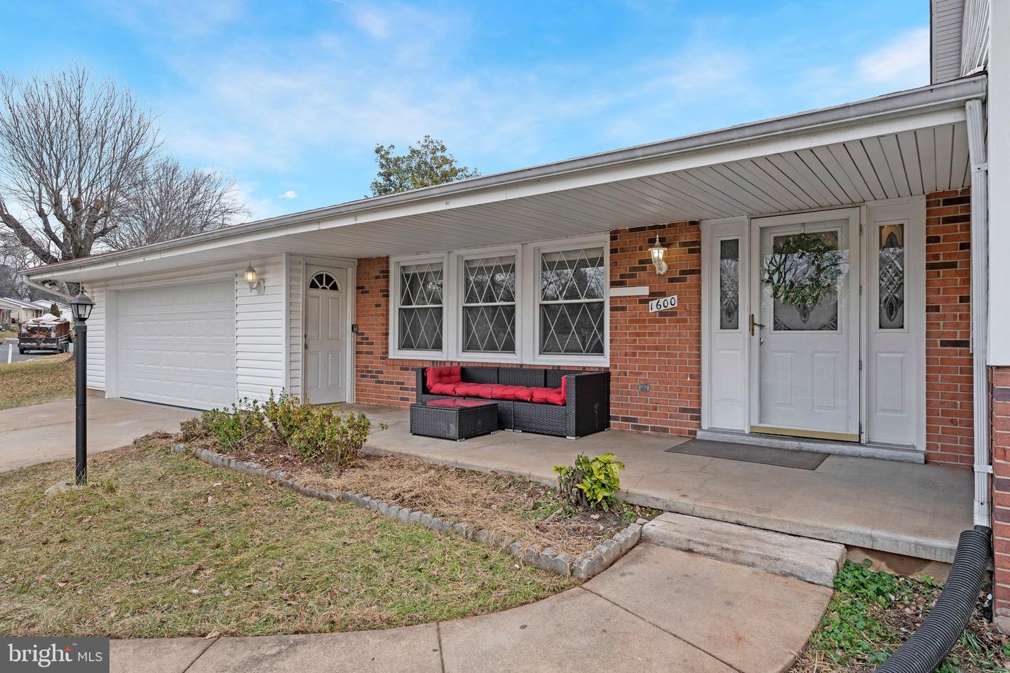 1600 N CRAIG ST, STERLING, Virginia 20164, 4 Bedrooms Bedrooms, ,3 BathroomsBathrooms,Residential,For sale,1600 N CRAIG ST,VALO2113462 MLS # VALO2113462 1600 N CRAIG ST, STERLING, Virginia 20164, 4 Bedrooms Bedrooms, ,3 BathroomsBathrooms,Residential,For sale,1600 N CRAIG ST,VALO2113462 MLS # VALO2113462