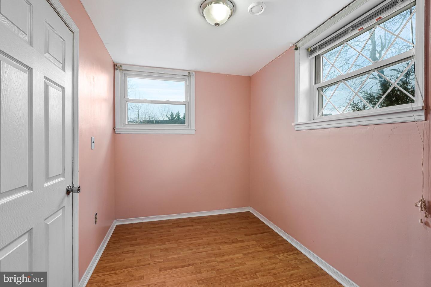 1600 N CRAIG ST, STERLING, Virginia 20164, 4 Bedrooms Bedrooms, ,3 BathroomsBathrooms,Residential,For sale,1600 N CRAIG ST,VALO2113462 MLS # VALO2113462 1600 N CRAIG ST, STERLING, Virginia 20164, 4 Bedrooms Bedrooms, ,3 BathroomsBathrooms,Residential,For sale,1600 N CRAIG ST,VALO2113462 MLS # VALO2113462