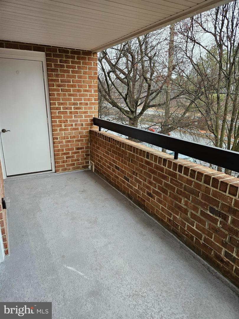 6908 FAIRFAX DR #300, ARLINGTON, Virginia 22213, 2 Bedrooms Bedrooms, ,2 BathroomsBathrooms,Residential,For sale,6908 FAIRFAX DR #300,VAAR2067418 MLS # VAAR2067418 6908 FAIRFAX DR #300, ARLINGTON, Virginia 22213, 2 Bedrooms Bedrooms, ,2 BathroomsBathrooms,Residential,For sale,6908 FAIRFAX DR #300,VAAR2067418 MLS # VAAR2067418