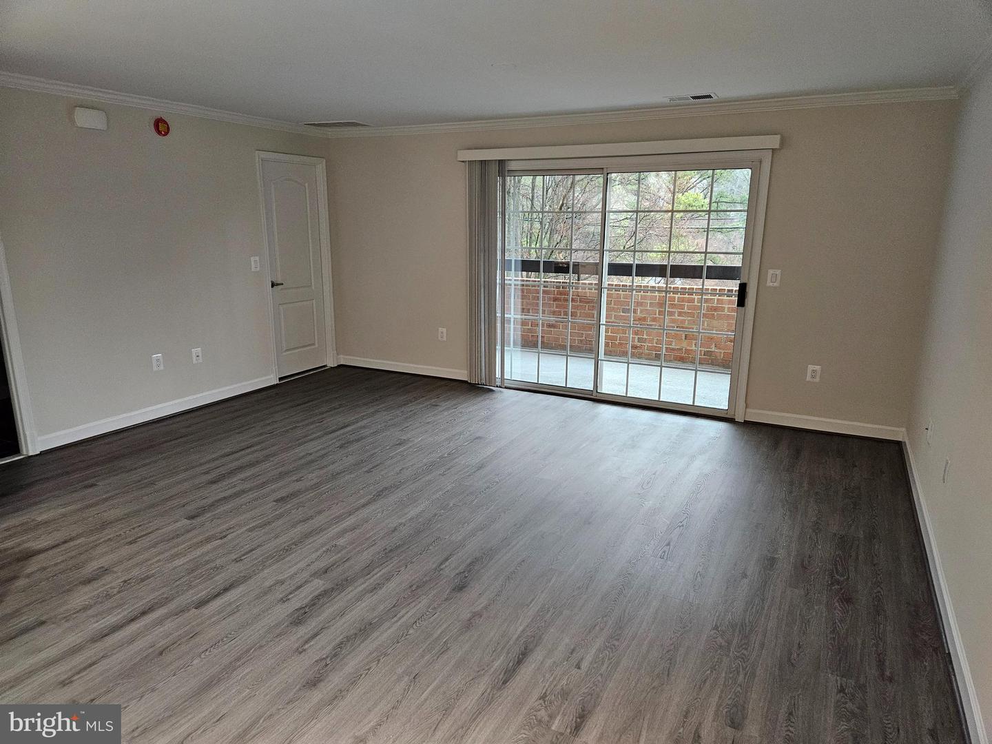 6908 FAIRFAX DR #300, ARLINGTON, Virginia 22213, 2 Bedrooms Bedrooms, ,2 BathroomsBathrooms,Residential,For sale,6908 FAIRFAX DR #300,VAAR2067418 MLS # VAAR2067418 6908 FAIRFAX DR #300, ARLINGTON, Virginia 22213, 2 Bedrooms Bedrooms, ,2 BathroomsBathrooms,Residential,For sale,6908 FAIRFAX DR #300,VAAR2067418 MLS # VAAR2067418