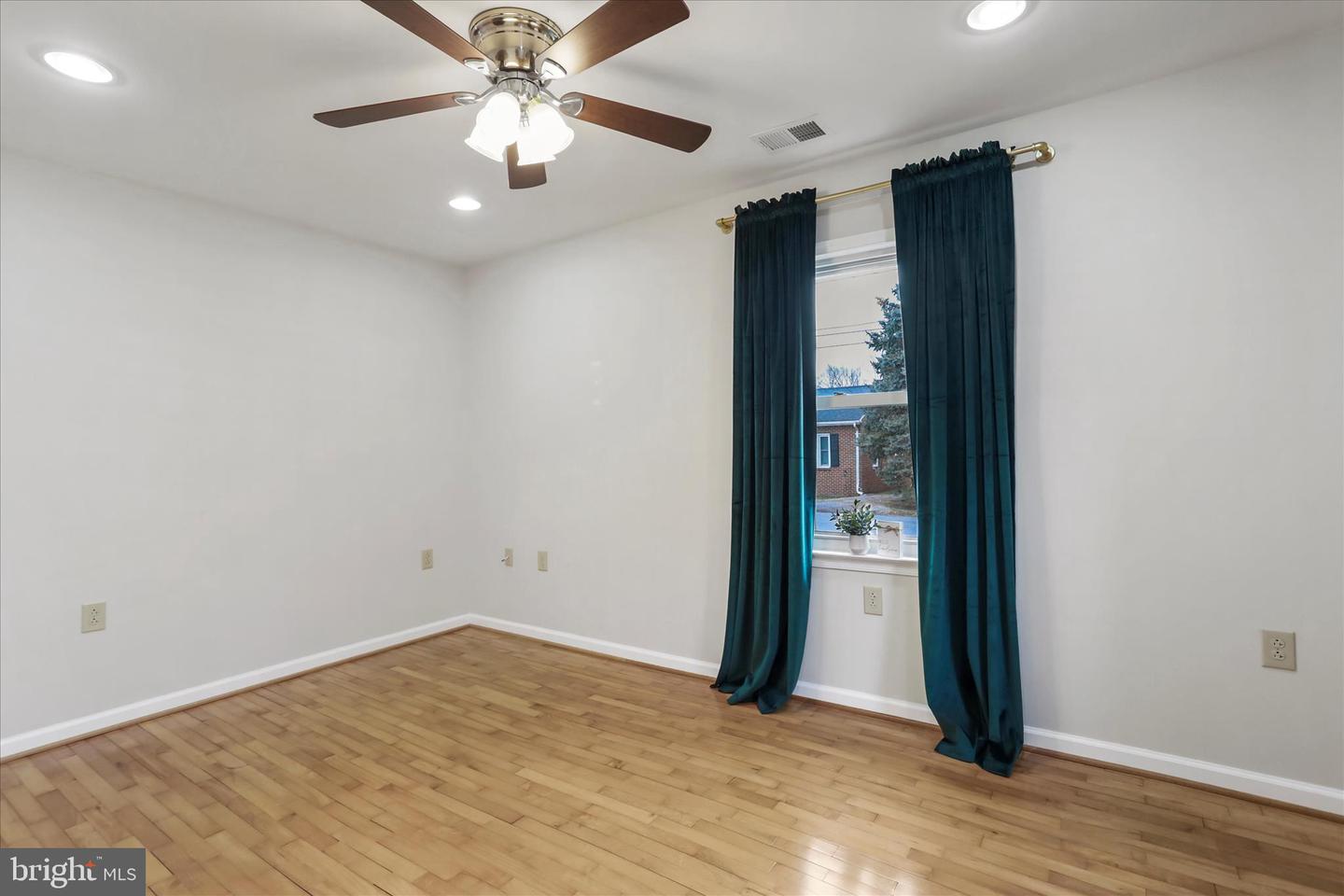 149 BROWN ST, STRASBURG, Virginia 22657, 2 Bedrooms Bedrooms, 6 Rooms Rooms,1 BathroomBathrooms,Residential,For sale,149 BROWN ST,VASH2013286 MLS # VASH2013286 149 BROWN ST, STRASBURG, Virginia 22657, 2 Bedrooms Bedrooms, 6 Rooms Rooms,1 BathroomBathrooms,Residential,For sale,149 BROWN ST,VASH2013286 MLS # VASH2013286