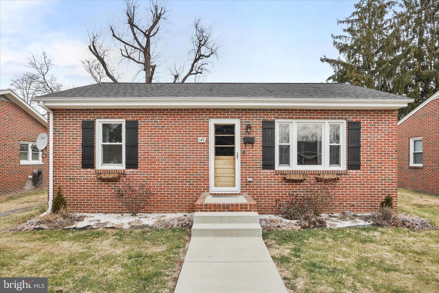 149 BROWN ST, STRASBURG, Virginia 22657, 2 Bedrooms Bedrooms, 6 Rooms Rooms,1 BathroomBathrooms,Residential,For sale,149 BROWN ST,VASH2013286 MLS # VASH2013286 149 BROWN ST, STRASBURG, Virginia 22657, 2 Bedrooms Bedrooms, 6 Rooms Rooms,1 BathroomBathrooms,Residential,For sale,149 BROWN ST,VASH2013286 MLS # VASH2013286