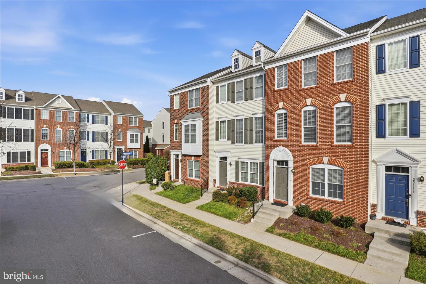 25114 MONTEITH TER, CHANTILLY, Virginia 20152, 3 Bedrooms Bedrooms, ,3 BathroomsBathrooms,Residential,For sale,25114 MONTEITH TER,VALO2113496 MLS # VALO2113496 25114 MONTEITH TER, CHANTILLY, Virginia 20152, 3 Bedrooms Bedrooms, ,3 BathroomsBathrooms,Residential,For sale,25114 MONTEITH TER,VALO2113496 MLS # VALO2113496