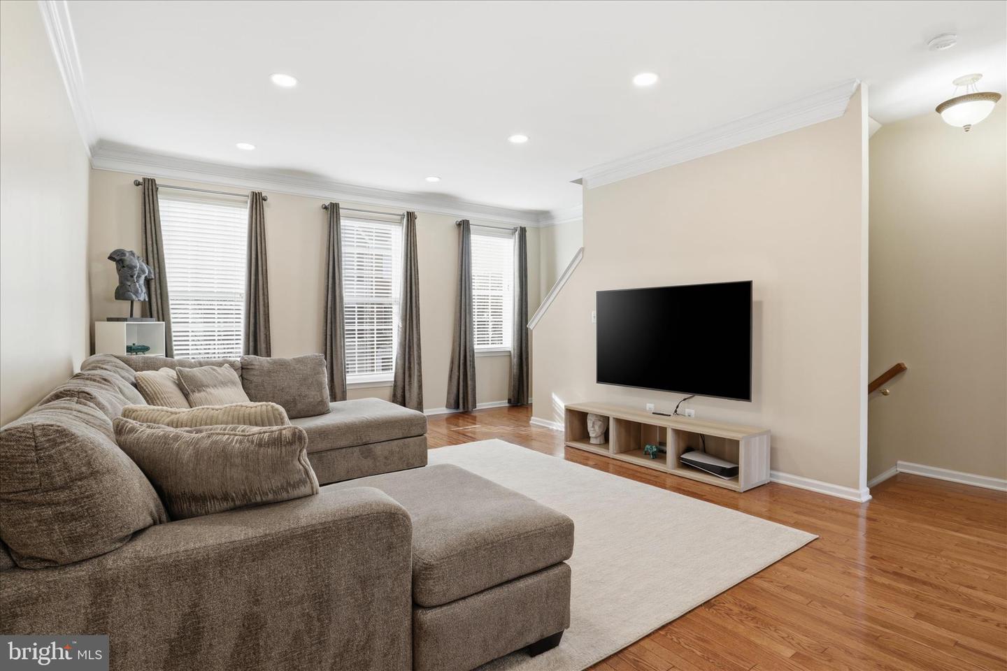 25114 MONTEITH TER, CHANTILLY, Virginia 20152, 3 Bedrooms Bedrooms, ,3 BathroomsBathrooms,Residential,For sale,25114 MONTEITH TER,VALO2113496 MLS # VALO2113496 25114 MONTEITH TER, CHANTILLY, Virginia 20152, 3 Bedrooms Bedrooms, ,3 BathroomsBathrooms,Residential,For sale,25114 MONTEITH TER,VALO2113496 MLS # VALO2113496