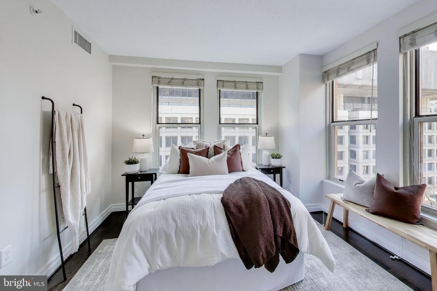 915 E ST NW #1013, WASHINGTON, District Of Columbia 20004, 2 Bedrooms Bedrooms, ,1 BathroomBathrooms,Residential,For sale,915 E ST NW #1013,DCDC2240270 MLS # DCDC2240270 915 E ST NW #1013, WASHINGTON, District Of Columbia 20004, 2 Bedrooms Bedrooms, ,1 BathroomBathrooms,Residential,For sale,915 E ST NW #1013,DCDC2240270 MLS # DCDC2240270