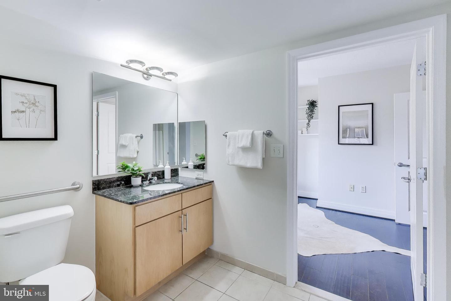 915 E ST NW #1013, WASHINGTON, District Of Columbia 20004, 2 Bedrooms Bedrooms, ,1 BathroomBathrooms,Residential,For sale,915 E ST NW #1013,DCDC2240270 MLS # DCDC2240270 915 E ST NW #1013, WASHINGTON, District Of Columbia 20004, 2 Bedrooms Bedrooms, ,1 BathroomBathrooms,Residential,For sale,915 E ST NW #1013,DCDC2240270 MLS # DCDC2240270