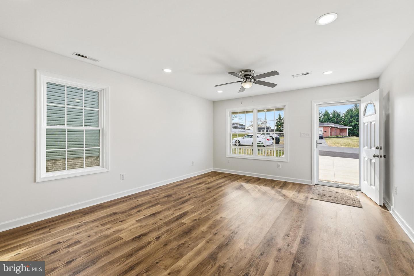 103 SIXTH AVE, LURAY, Virginia 22835, 2 Bedrooms Bedrooms, ,2 BathroomsBathrooms,Residential,For sale,103 SIXTH AVE,VAPA2005830 MLS # VAPA2005830