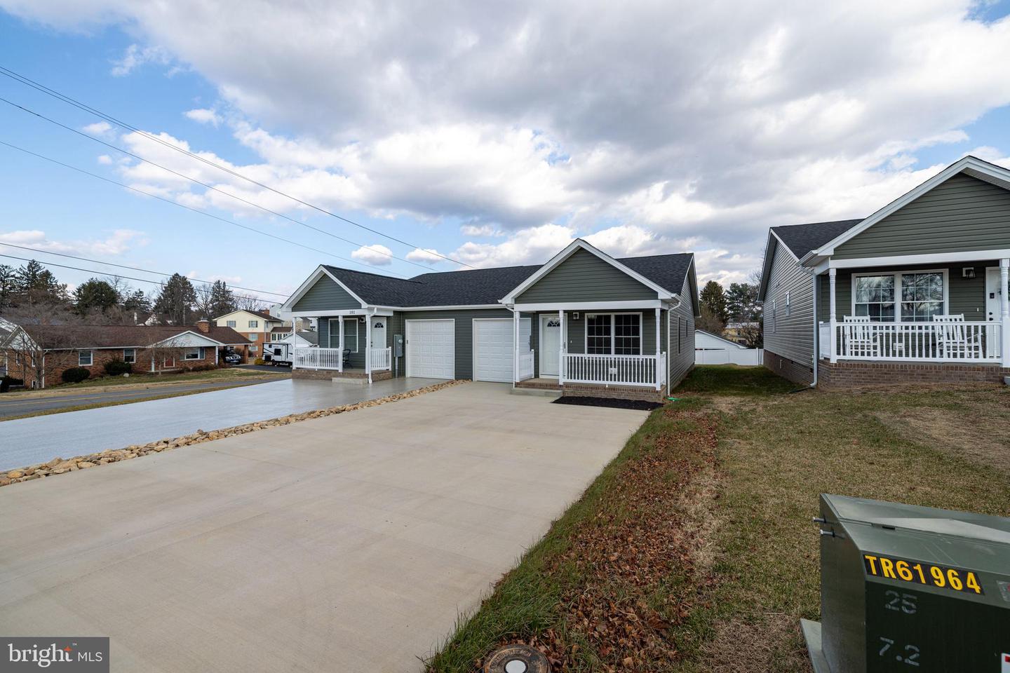 103 SIXTH AVE, LURAY, Virginia 22835, 2 Bedrooms Bedrooms, ,2 BathroomsBathrooms,Residential,For sale,103 SIXTH AVE,VAPA2005830 MLS # VAPA2005830