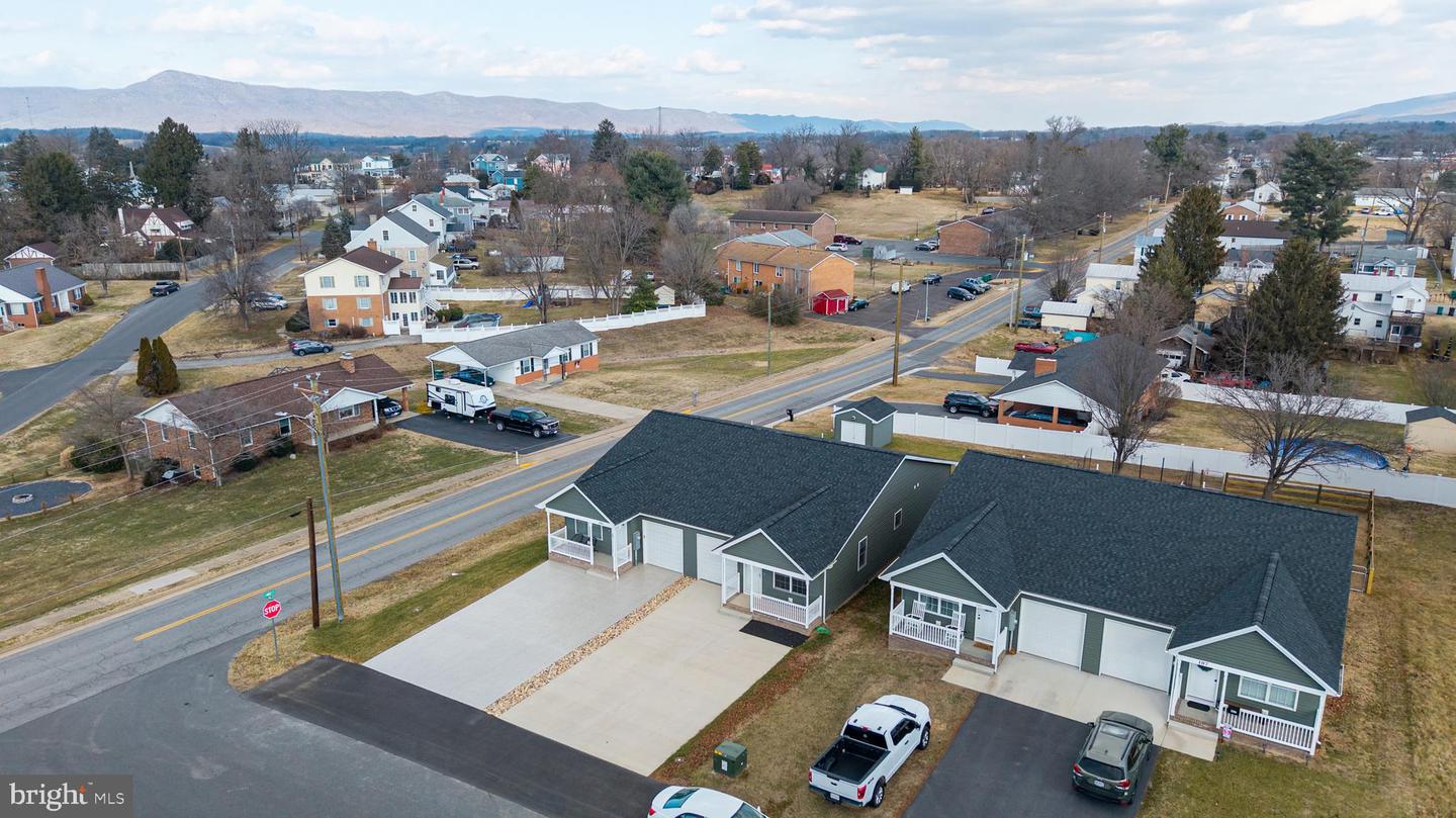 103 SIXTH AVE, LURAY, Virginia 22835, 2 Bedrooms Bedrooms, ,2 BathroomsBathrooms,Residential,For sale,103 SIXTH AVE,VAPA2005830 MLS # VAPA2005830