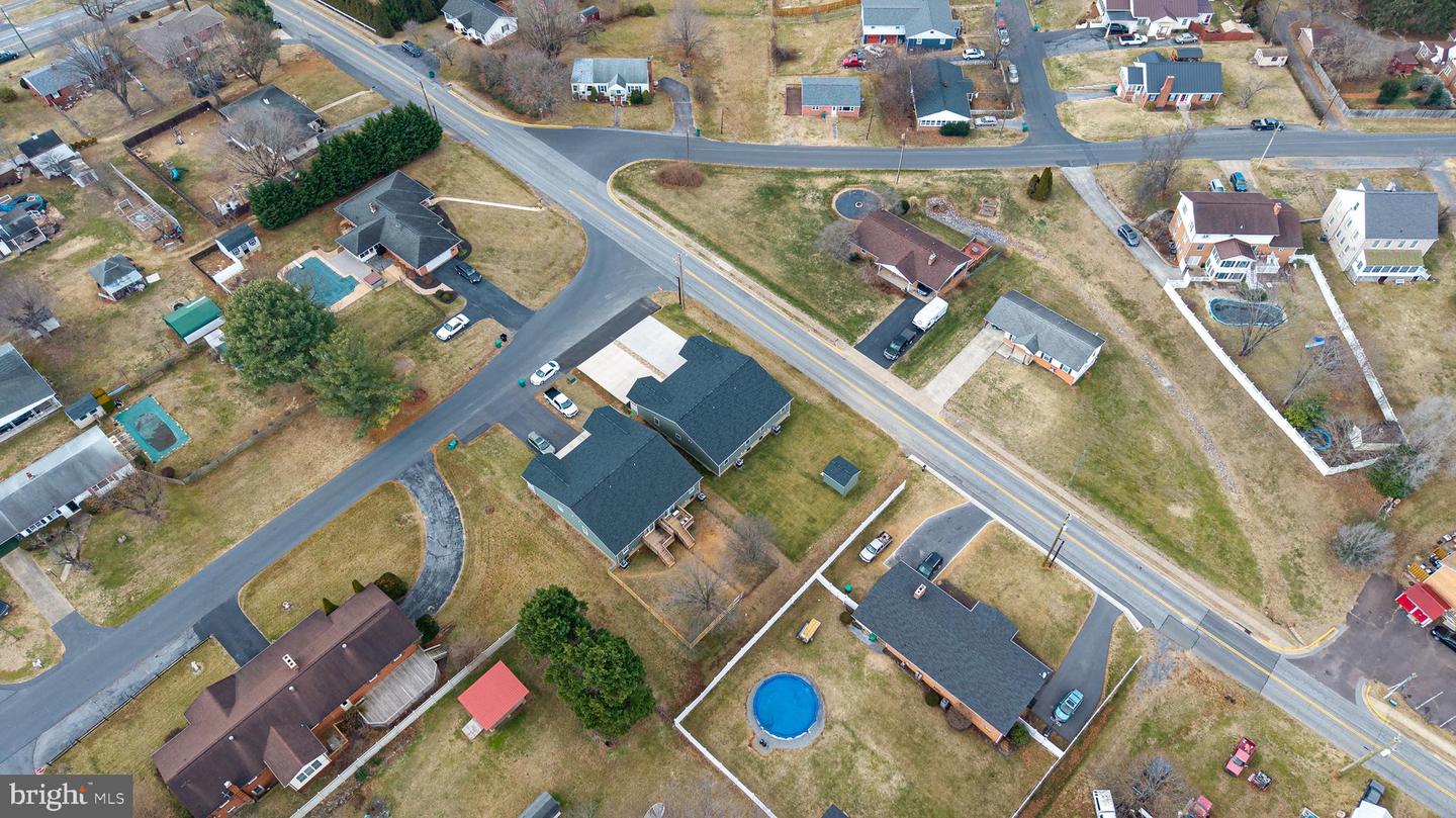 103 SIXTH AVE, LURAY, Virginia 22835, 2 Bedrooms Bedrooms, ,2 BathroomsBathrooms,Residential,For sale,103 SIXTH AVE,VAPA2005830 MLS # VAPA2005830