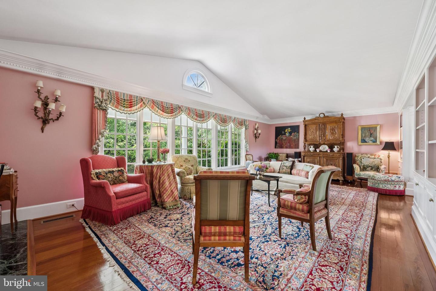 320 1/2 MANSION DR, ALEXANDRIA, Virginia 22302, 4 Bedrooms Bedrooms, ,6 BathroomsBathrooms,Residential,For sale,320 1/2 MANSION DR,VAAX2052970 MLS # VAAX2052970