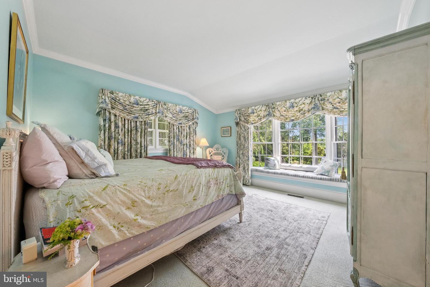 320 1/2 MANSION DR, ALEXANDRIA, Virginia 22302, 4 Bedrooms Bedrooms, ,6 BathroomsBathrooms,Residential,For sale,320 1/2 MANSION DR,VAAX2052970 MLS # VAAX2052970