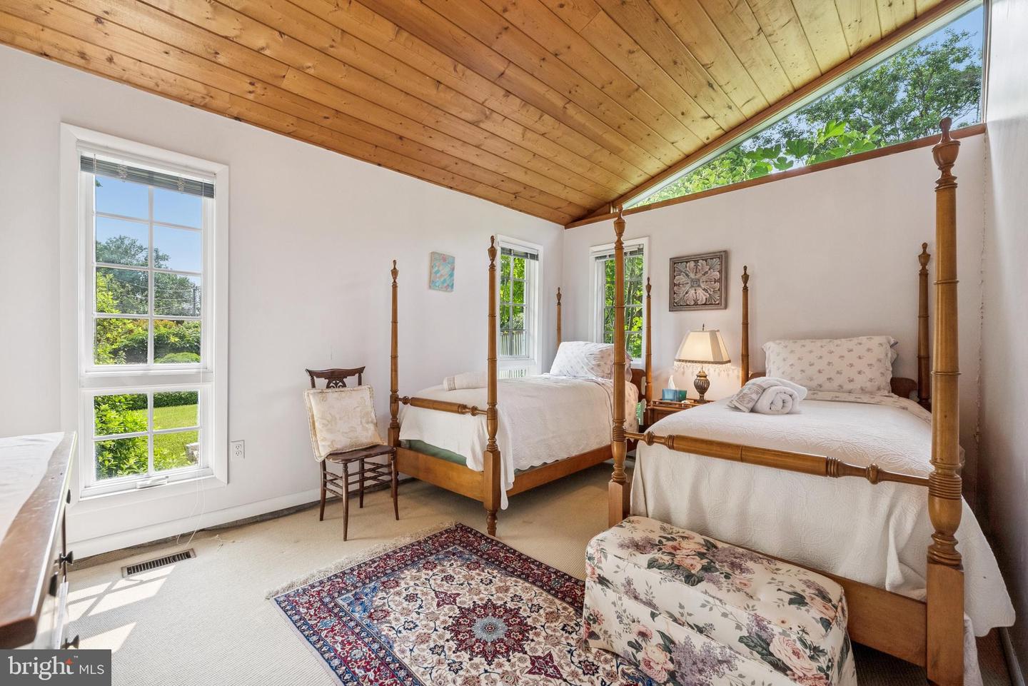 320 1/2 MANSION DR, ALEXANDRIA, Virginia 22302, 4 Bedrooms Bedrooms, ,6 BathroomsBathrooms,Residential,For sale,320 1/2 MANSION DR,VAAX2052970 MLS # VAAX2052970