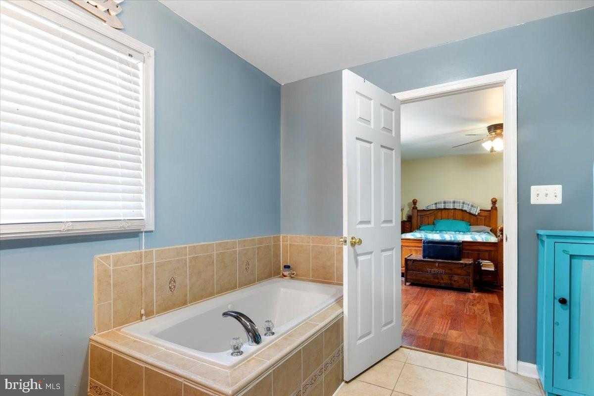 546 PALOMINO DR, LOUISA, Virginia 23093, 4 Bedrooms Bedrooms, 10 Rooms Rooms,2 BathroomsBathrooms,Residential,For sale,546 PALOMINO DR,VALA2009114 MLS # VALA2009114