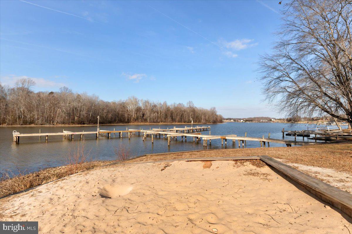 546 PALOMINO DR, LOUISA, Virginia 23093, 4 Bedrooms Bedrooms, 10 Rooms Rooms,2 BathroomsBathrooms,Residential,For sale,546 PALOMINO DR,VALA2009114 MLS # VALA2009114