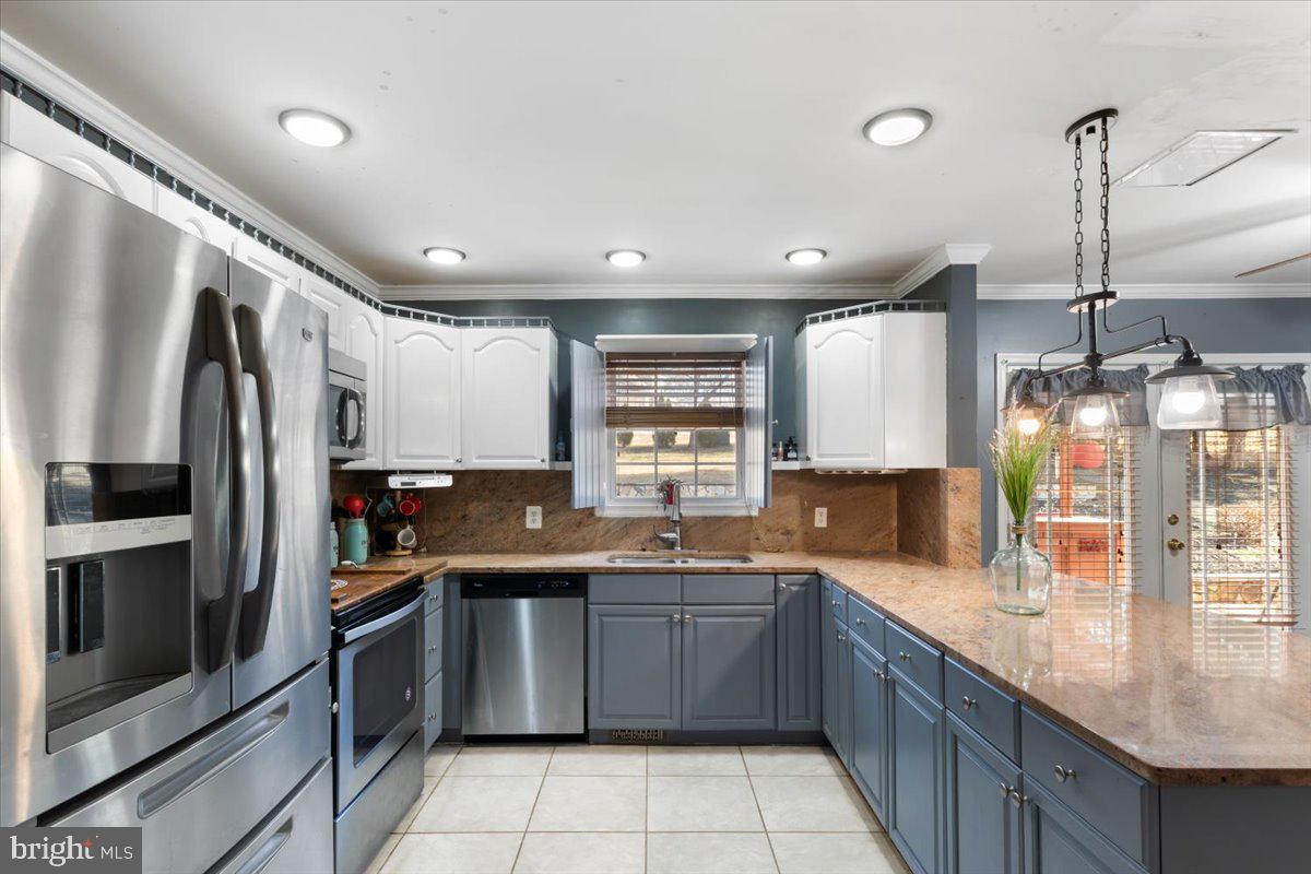 546 PALOMINO DR, LOUISA, Virginia 23093, 4 Bedrooms Bedrooms, 10 Rooms Rooms,2 BathroomsBathrooms,Residential,For sale,546 PALOMINO DR,VALA2009114 MLS # VALA2009114