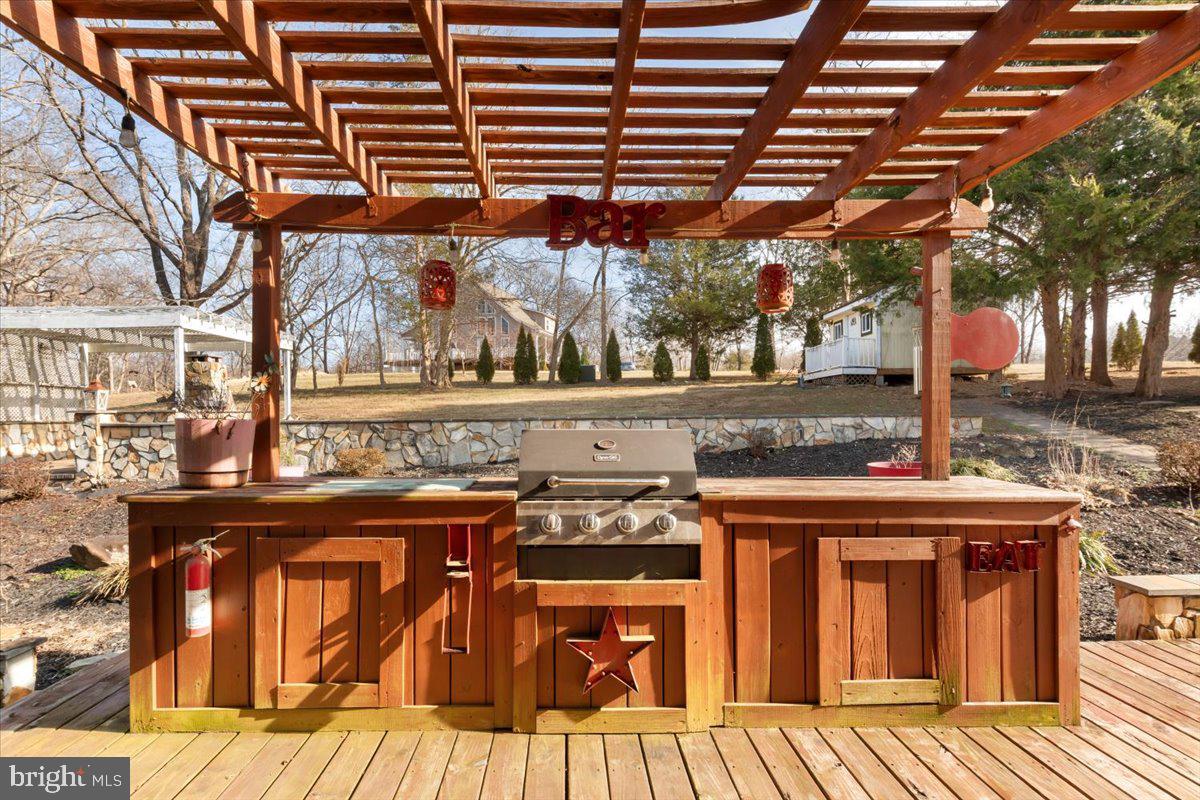 546 PALOMINO DR, LOUISA, Virginia 23093, 4 Bedrooms Bedrooms, 10 Rooms Rooms,2 BathroomsBathrooms,Residential,For sale,546 PALOMINO DR,VALA2009114 MLS # VALA2009114