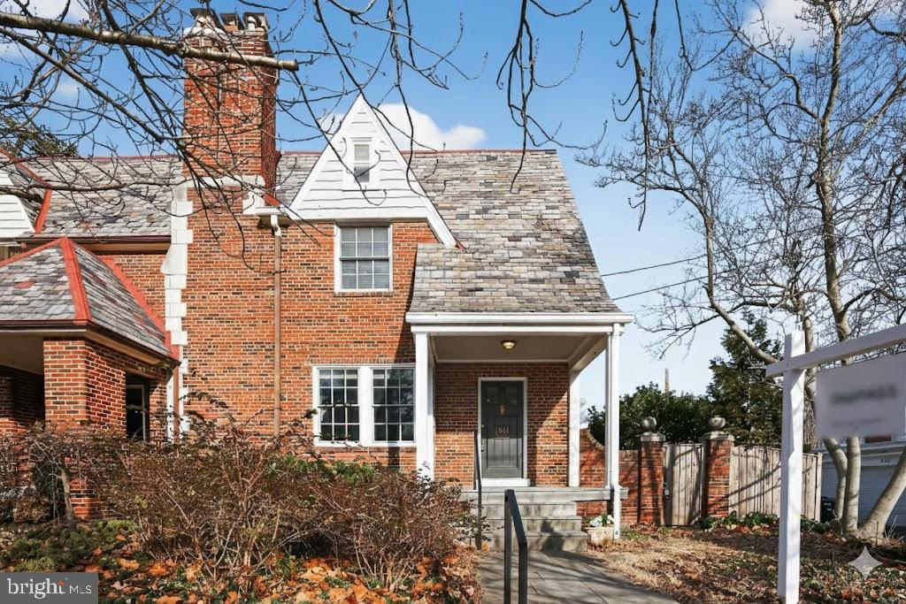 3811 UPTON ST NW, WASHINGTON, District Of Columbia 20016, 4 Bedrooms Bedrooms, 9 Rooms Rooms,2 BathroomsBathrooms,Residential,For sale,3811 UPTON ST NW,DCDC2240574 MLS # DCDC2240574 3811 UPTON ST NW, WASHINGTON, District Of Columbia 20016, 4 Bedrooms Bedrooms, 9 Rooms Rooms,2 BathroomsBathrooms,Residential,For sale,3811 UPTON ST NW,DCDC2240574 MLS # DCDC2240574