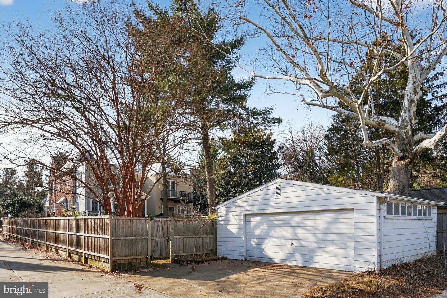 3811 UPTON ST NW, WASHINGTON, District Of Columbia 20016, 4 Bedrooms Bedrooms, 9 Rooms Rooms,2 BathroomsBathrooms,Residential,For sale,3811 UPTON ST NW,DCDC2240574 MLS # DCDC2240574 3811 UPTON ST NW, WASHINGTON, District Of Columbia 20016, 4 Bedrooms Bedrooms, 9 Rooms Rooms,2 BathroomsBathrooms,Residential,For sale,3811 UPTON ST NW,DCDC2240574 MLS # DCDC2240574