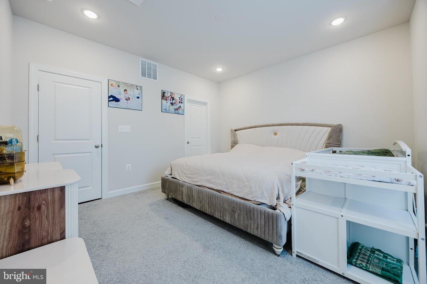 7263 NITTANY LN, ALEXANDRIA, Virginia 22306, 4 Bedrooms Bedrooms, ,2 BathroomsBathrooms,Residential,For sale,7263 NITTANY LN,VAFX2284934 MLS # VAFX2284934