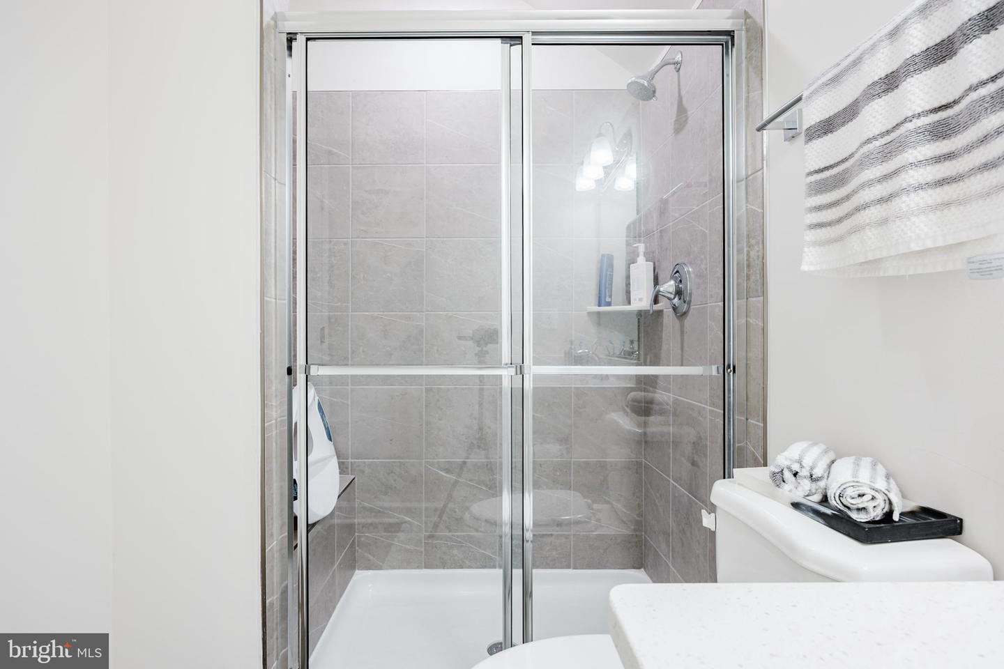 7263 NITTANY LN, ALEXANDRIA, Virginia 22306, 4 Bedrooms Bedrooms, ,2 BathroomsBathrooms,Residential,For sale,7263 NITTANY LN,VAFX2284934 MLS # VAFX2284934