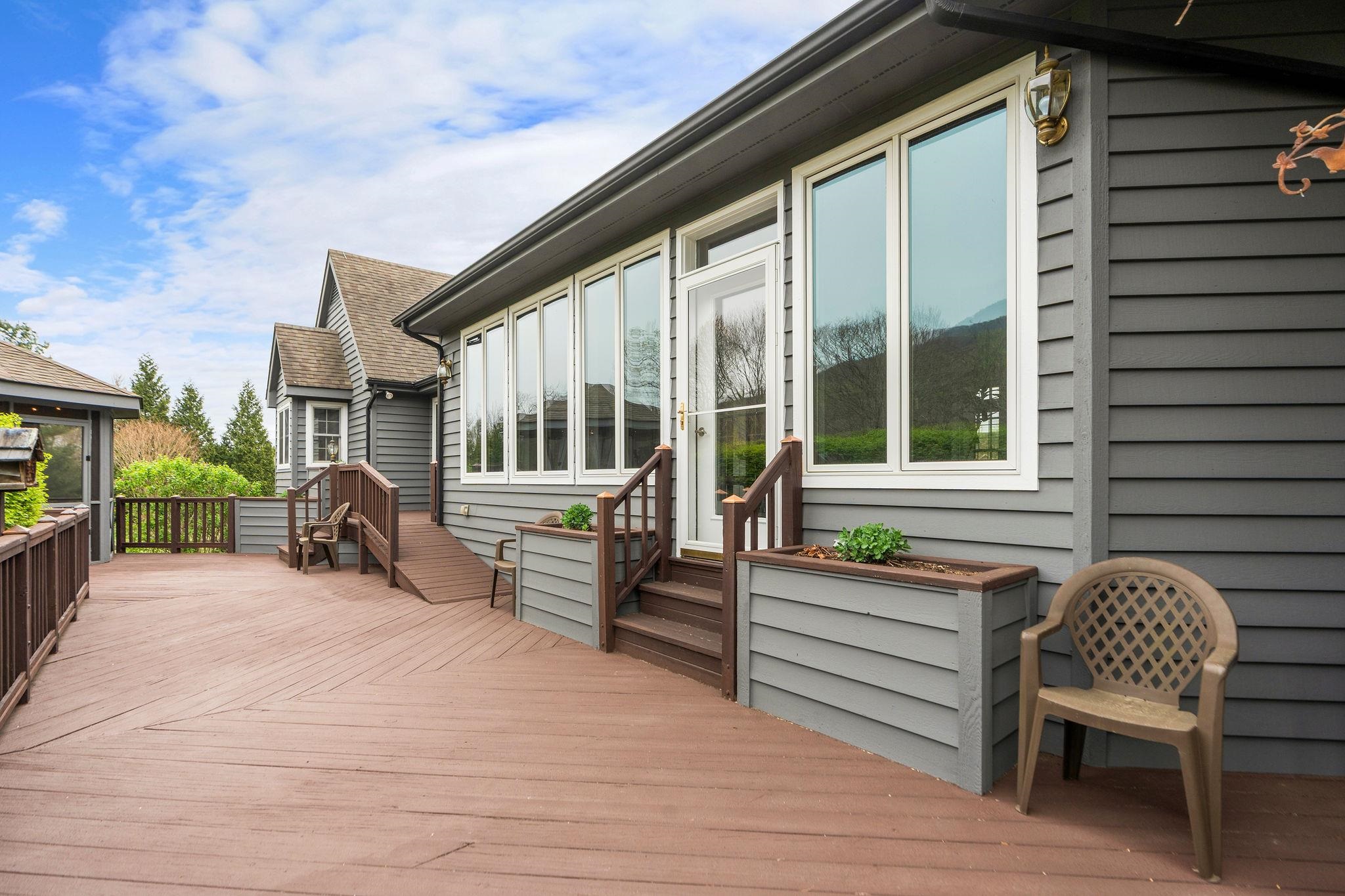 27 BLACK WALNUT LN, NELLYSFORD, Virginia 22958, 5 Bedrooms Bedrooms, ,5 BathroomsBathrooms,Residential,27 BLACK WALNUT LN,663193 MLS # 663193