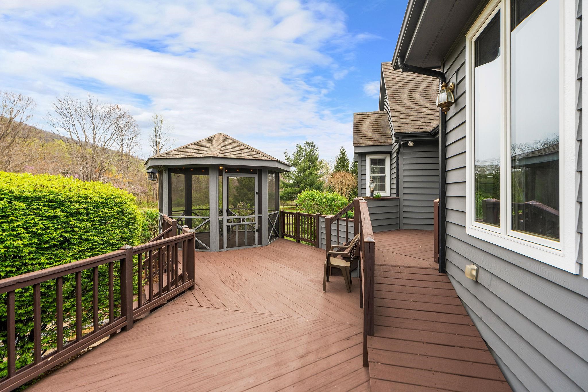 27 BLACK WALNUT LN, NELLYSFORD, Virginia 22958, 5 Bedrooms Bedrooms, ,5 BathroomsBathrooms,Residential,27 BLACK WALNUT LN,663193 MLS # 663193